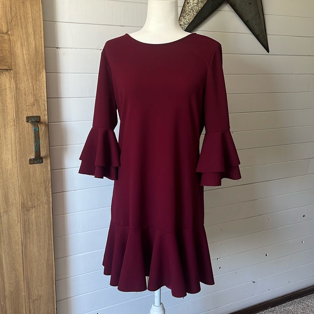 Ruffle burgundy dress sz Large